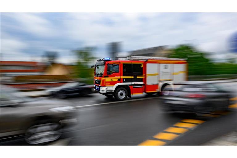 Ein zweijähriger Junge ist in Pirna in einen Schacht gefallen und musste befreit werden. (Symbolbild)