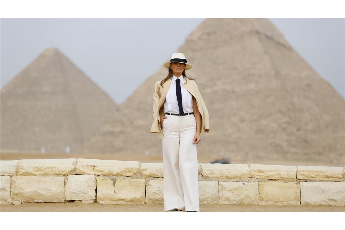 Eine Solo-Afrika-Reise der damaligen First Lady blieb eher als Bilderstrecke verschiedener Outfits in Erinnerung. (Archivbild)