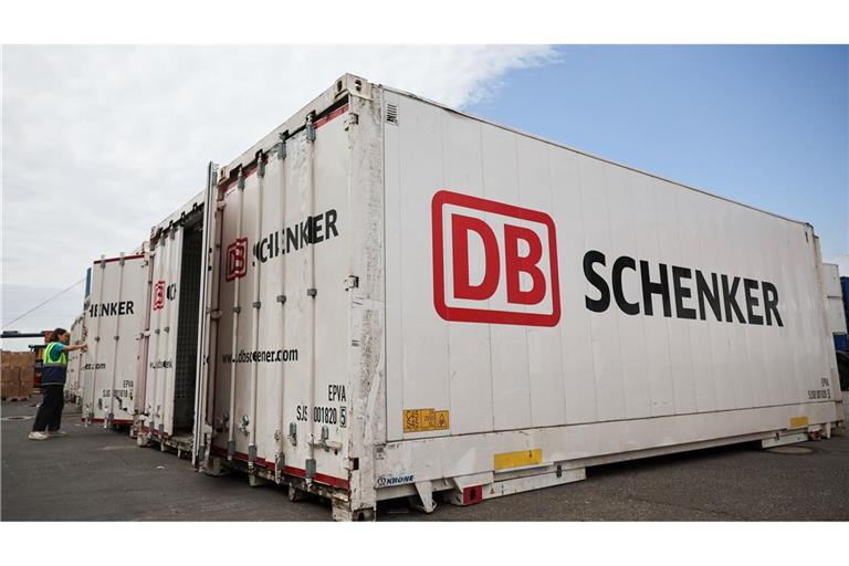 Eine Vereinbarung über eine Übernahme von DB Schenker könnte noch in dieser Woche unterzeichnet werden. (Archivbild)