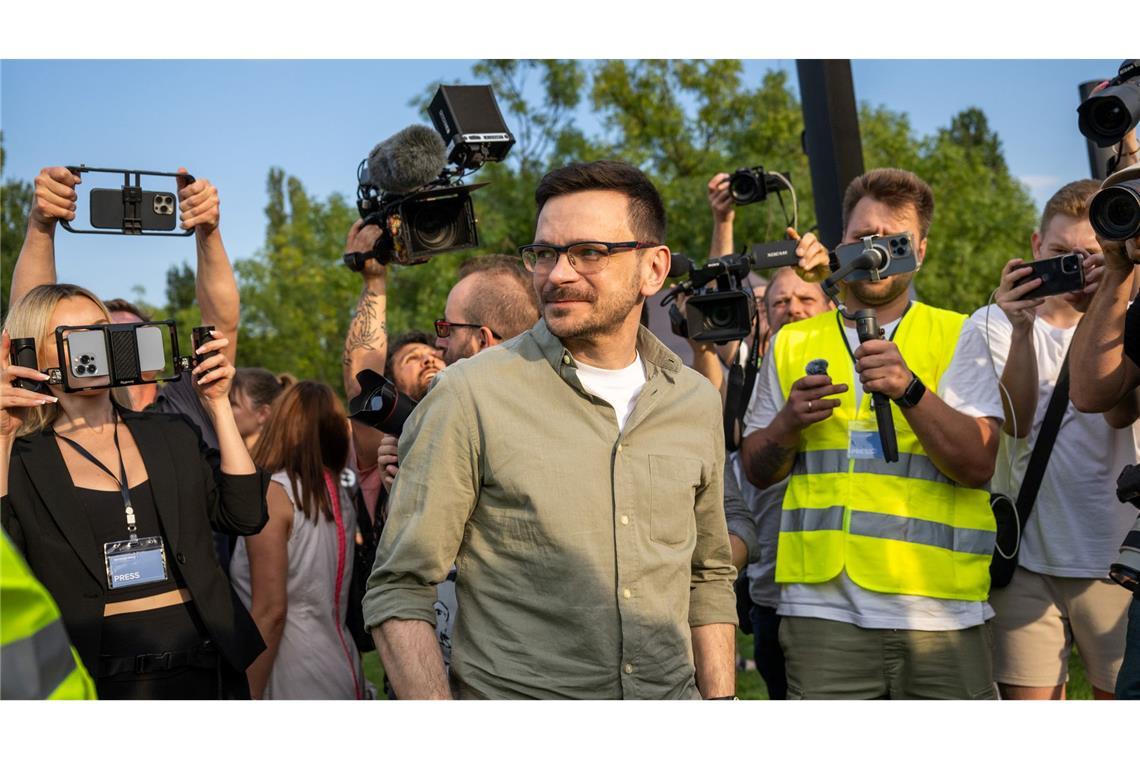 Endlich in Freiheit: Der russische Oppositionspolitiker Ilja Jaschin im Berliner  Mauerpark