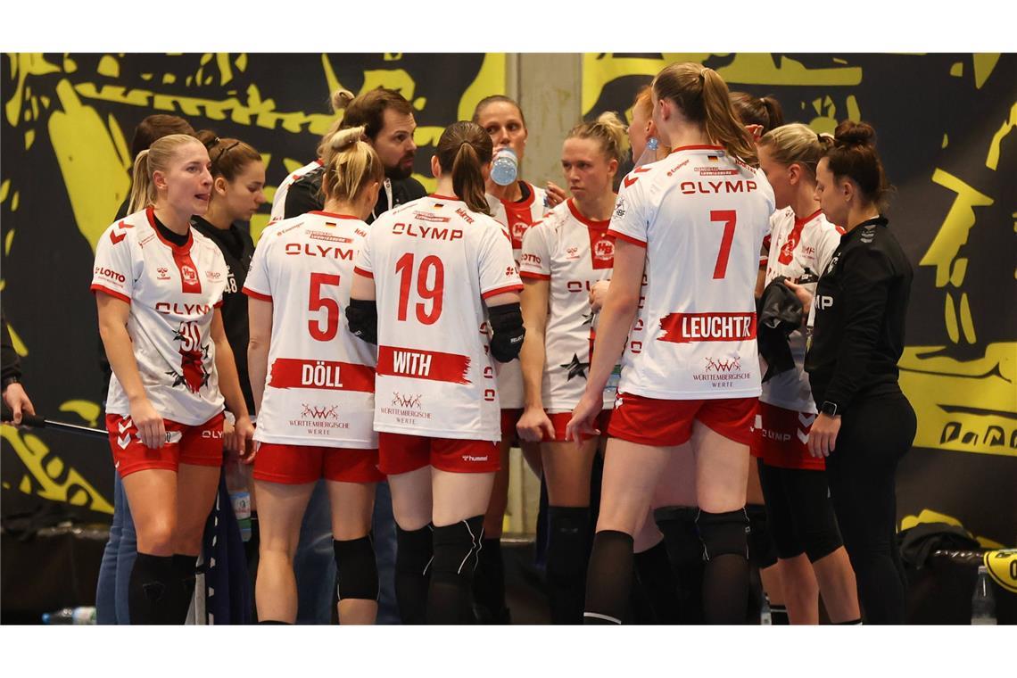 Enttäuschte Gesichter bei den Ludwigsburger Handballerinnen nach der Niederlage in Dortmund.