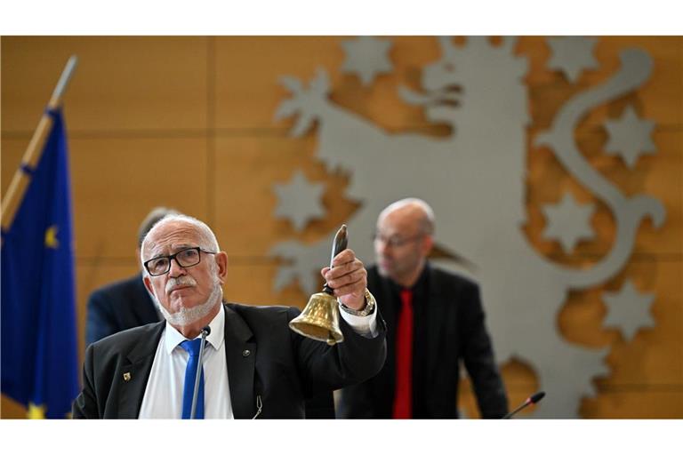 Er steht im Mittelpunkt des Polittheaters im Thüringer Landtag: AfD-Alterspräsident Jürgen Treutler.