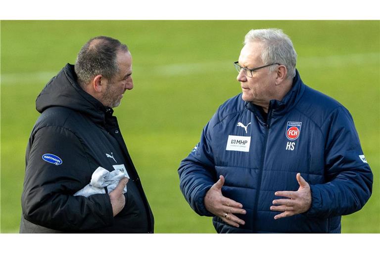 Es gibt viel zu besprechen in Heidenheim: der Vorstandsvorsitzende Holger Sanwald (re.), Trainer Frank Schmidt.