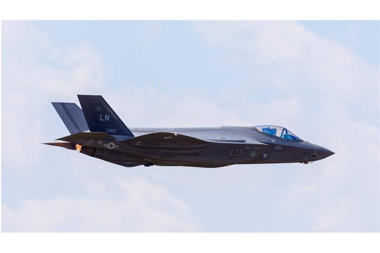 F-35 Kampfjet der US Air Force. Einem Medienbericht zufolge wurde in Deutschland ein Alarmstart von zwei Eurofightern der deutschen Luftwaffe ausgelöst (Symbolfoto).