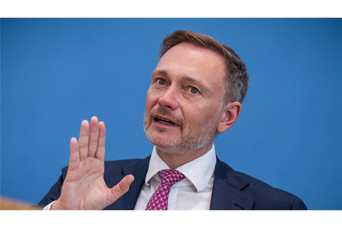 FDP-Chef Christian Lindner hat genaue Vorstellungen eines Maßnahmenpakets. (Archivbild)