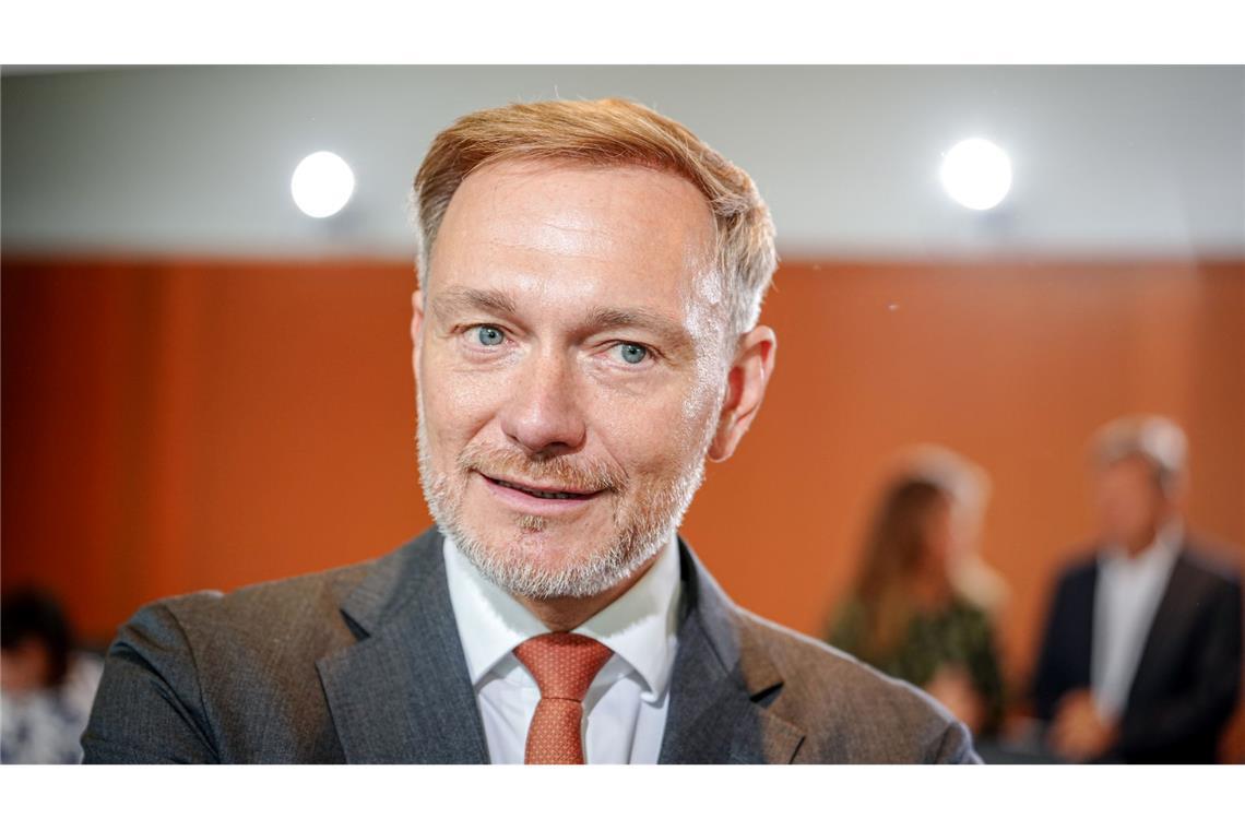 FDP-Chef Lindner will einen  "Herbst der Entscheidungen"