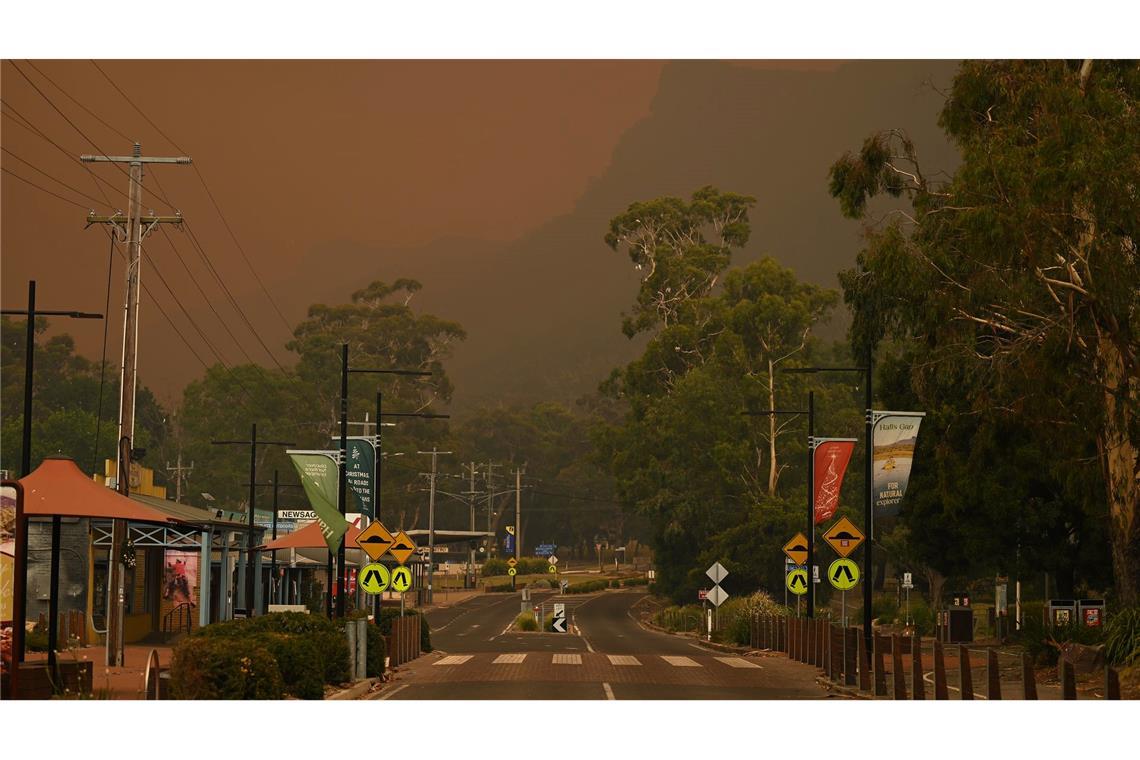 Feuerwehrleute kämpfen seit Tagen gegen Waldbrände im Südosten Australiens.