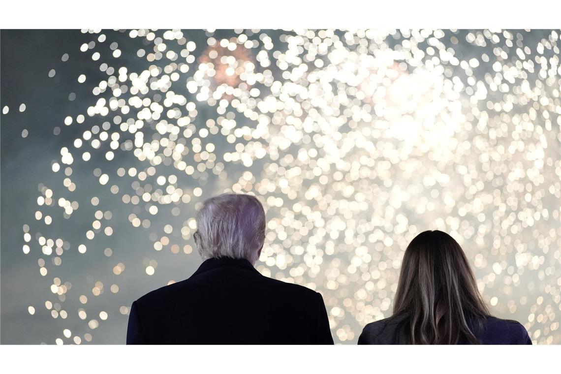 Feuerwerk für den designierten US-Präsidenten im  im Trump National Golf Club