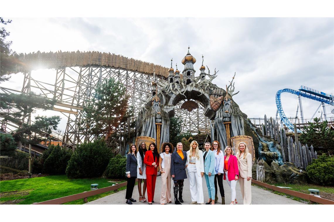 Finalistinnen zu „Miss Germany“ im Europa-Park – der Freizeitpark und die Veranstaltung trennen sich.