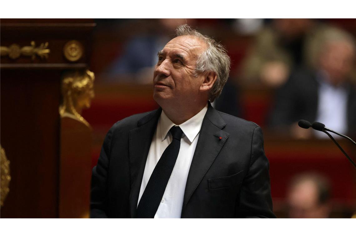 Premier Bayrou übersteht Misstrauensvotum