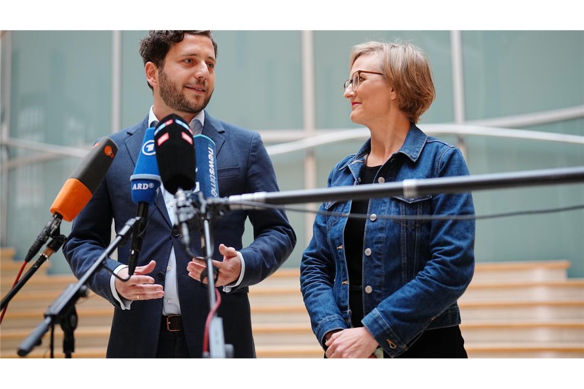 Franziska Brantner und Felix Banaszak wollen Grünen-Vorsitzende werden.