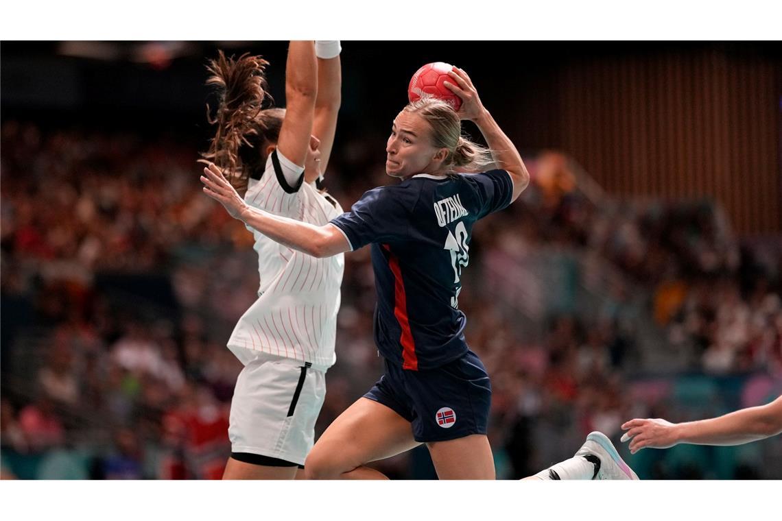 Gegen Norwegen brechen Deutschlands Handballerinnen nach einem Blitzstart ein.