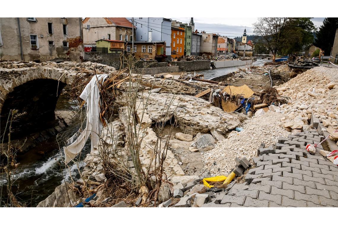 Hochwasser in Polen - Aufräumarbeiten beginnen nach den massiven Überschwemmungen.