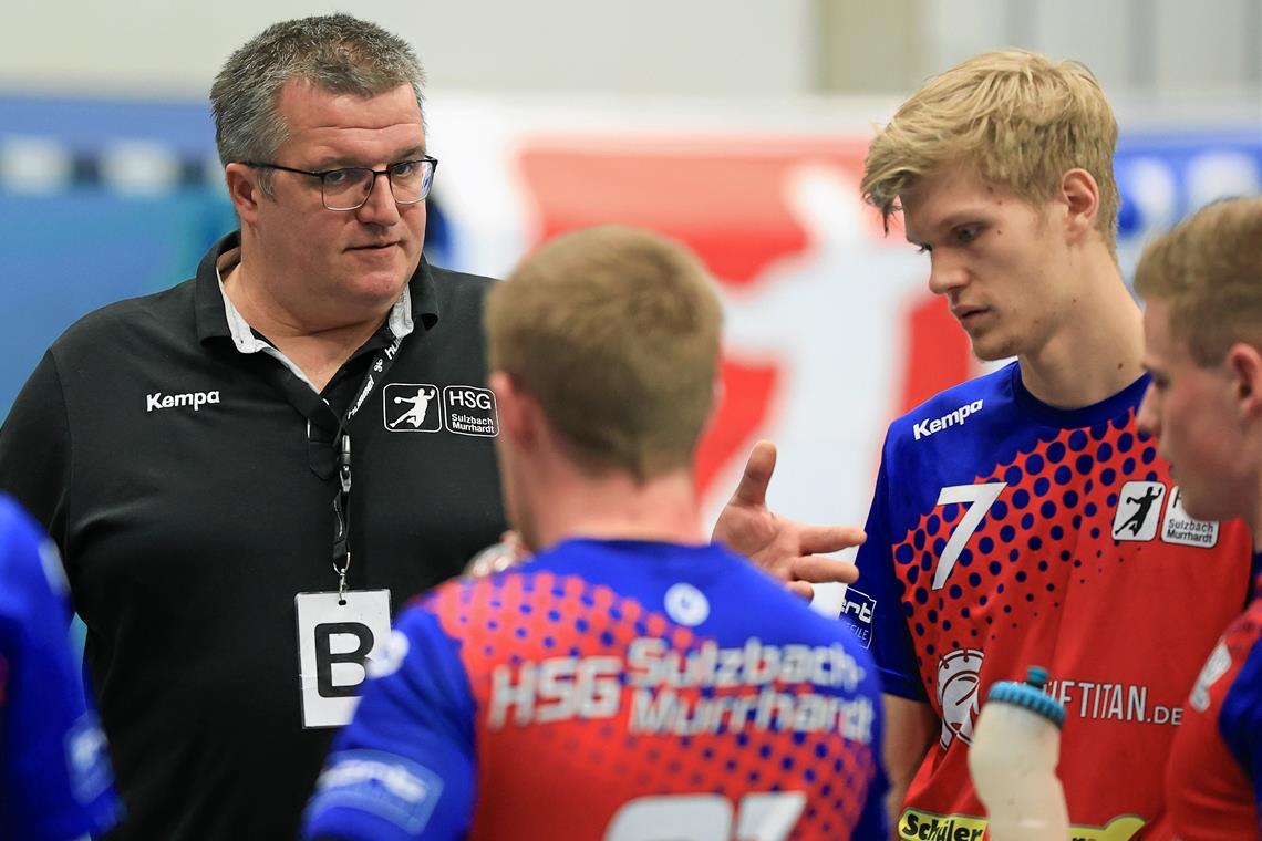 HSG-Trainer Alexander Belz ist mit der Leistung seiner Schützlinge trotz der Niederlage recht zufrieden. Foto: A. Becher