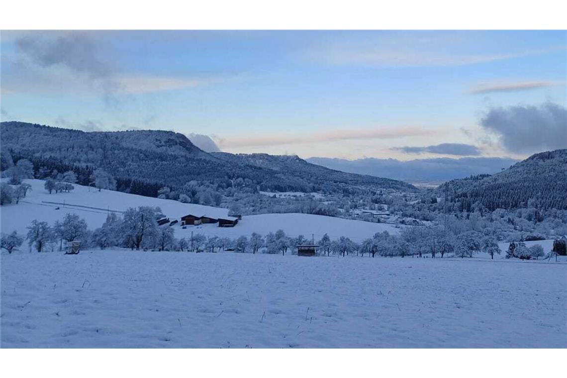 In Albstadt-Lautlingen hat es bereits am Mittwoch geschneit.