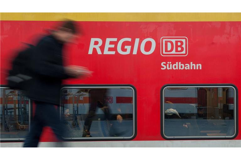 In baden-württembergischen Regionalbahnen kommt es immer wieder zu Defekten bei den Klimaanlagen. (Symbolbild)