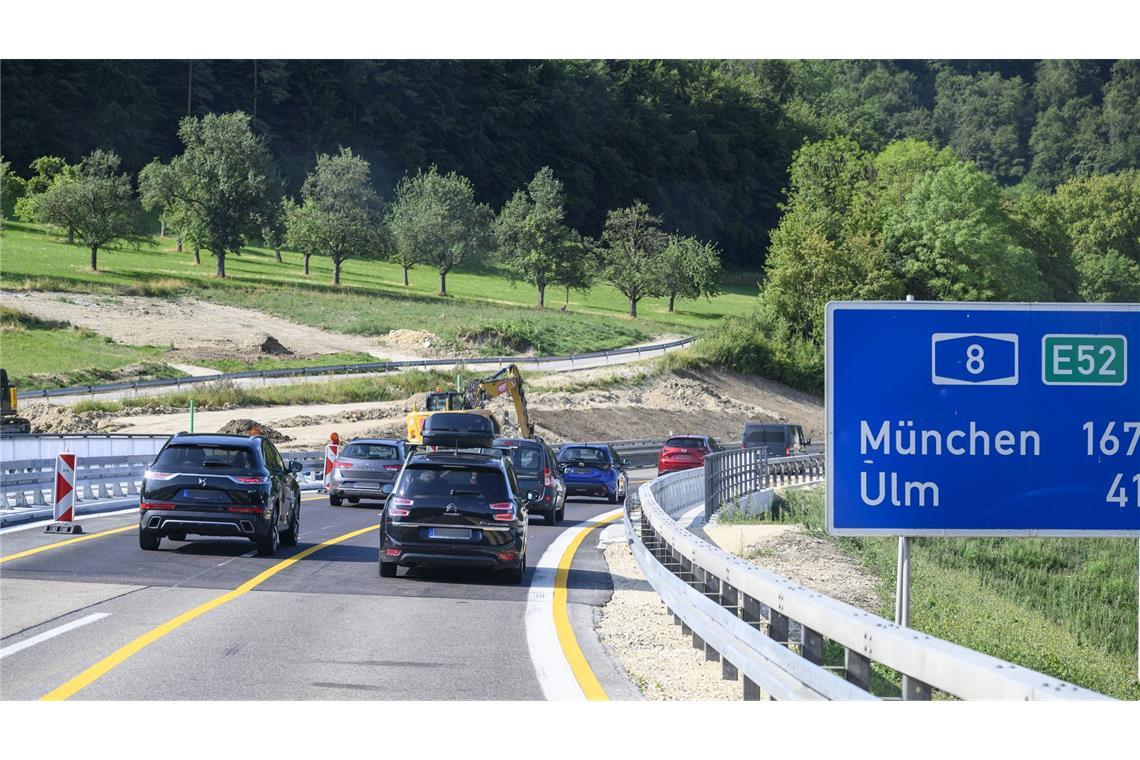 Vollsperrung der A8 bei Mühlhausen von Samstag auf Sonntag