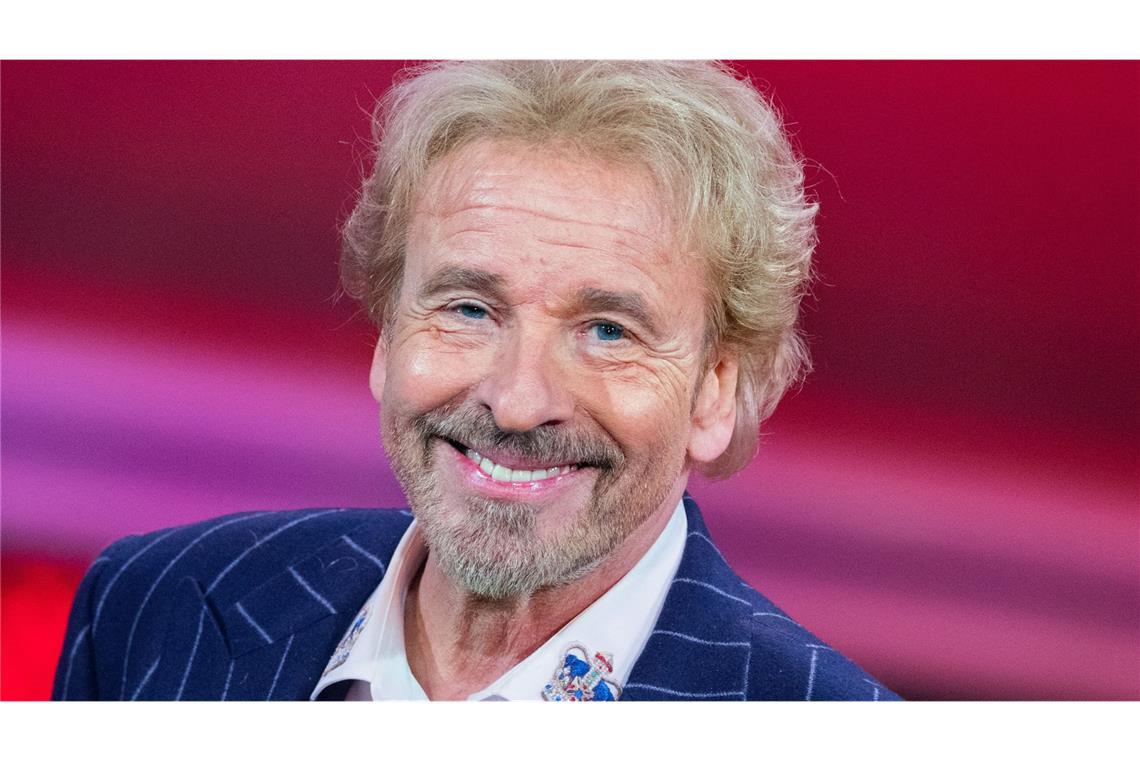 In einem Interview hat sich Thomas Gottschalk zum Körperkontakt mit weiblichen Showgästen geäußert.