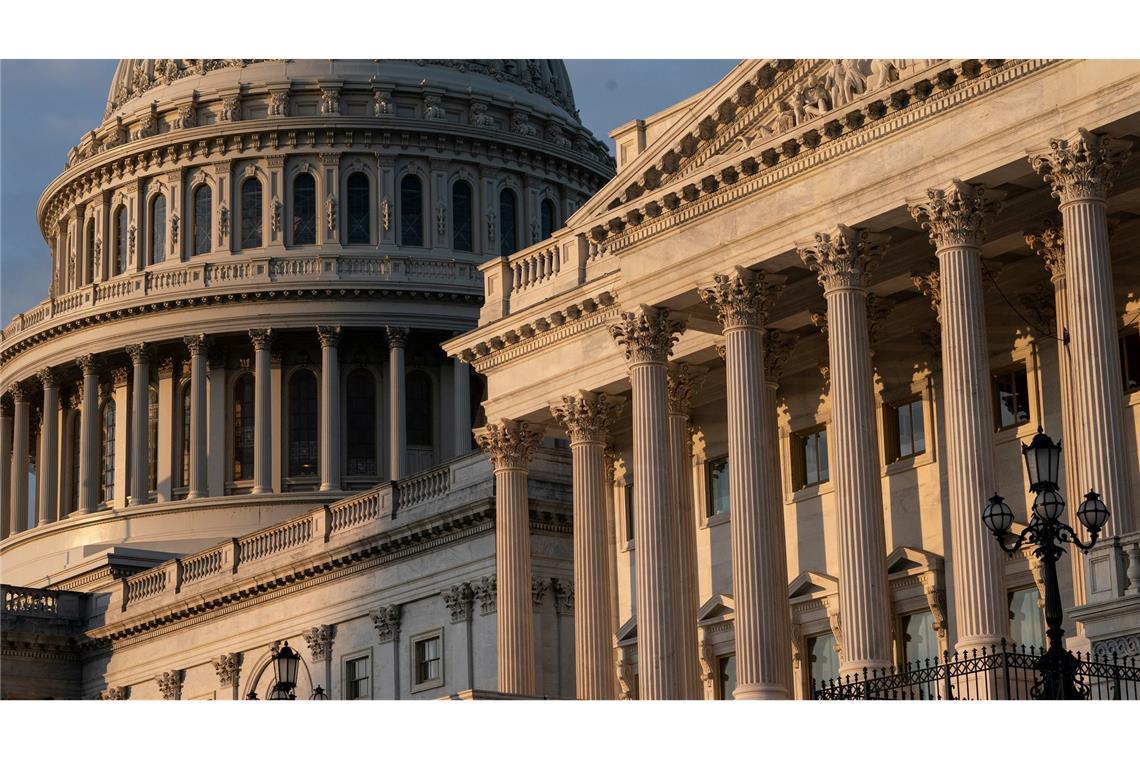 In einer nächtlichen Aktion verabschiedet der US-Kongress einen Übergangshaushalt, um einen längeren "Shutdown" der Regierung zu vermeiden. (Archivbild)