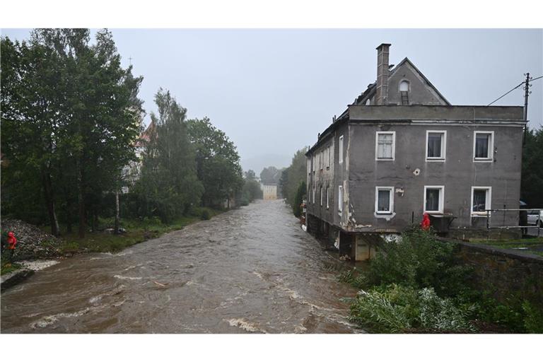 In Polen spitzt sich die Hochwasserlage vielerorts zu.