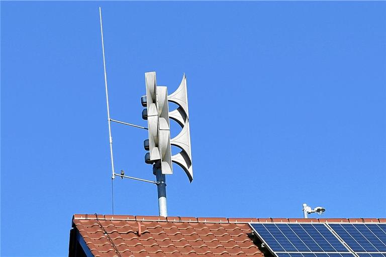 In Sachen Sirenen ist die Gemeinde Burgstetten (hier das Rathaus in Burgstall) vorausgegangen. Archivfoto: Tobias Sellmaier