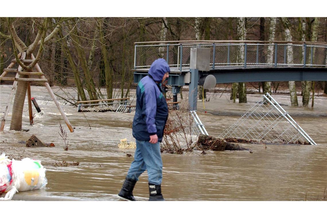 Insgesamt hat das Juni-Hochwasser nach Schätzungen etwa zwei Milliarden Euro versicherter Schäden verursacht. (Symbolbild)