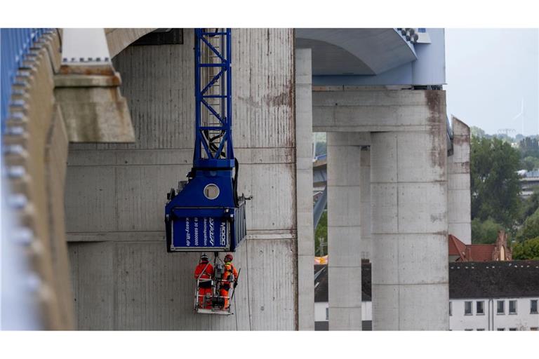 Jede Brücke in Deutschland durchläuft alle sechs Jahre eine Hautüberprüfung. (Archivfoto)