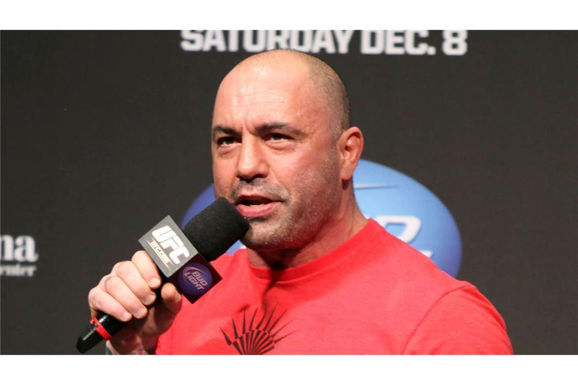 Joe Rogan hat Millionen Fans in den US. (Archivbild)