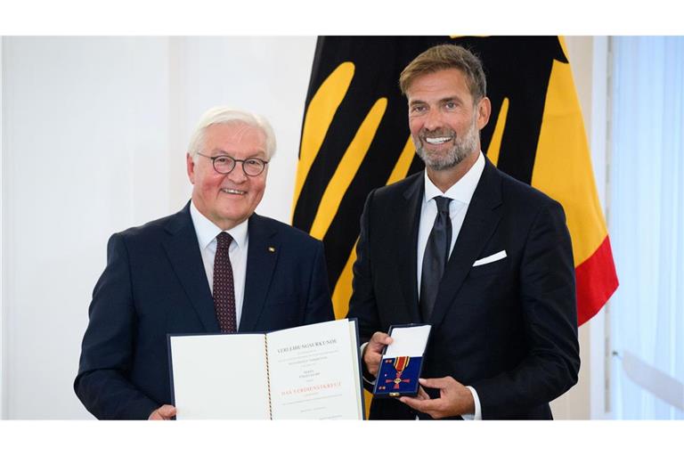 Jürgen Klopp hat den Verdienstorden erhalten und das Thema Bundestrainer ausgeblendet.