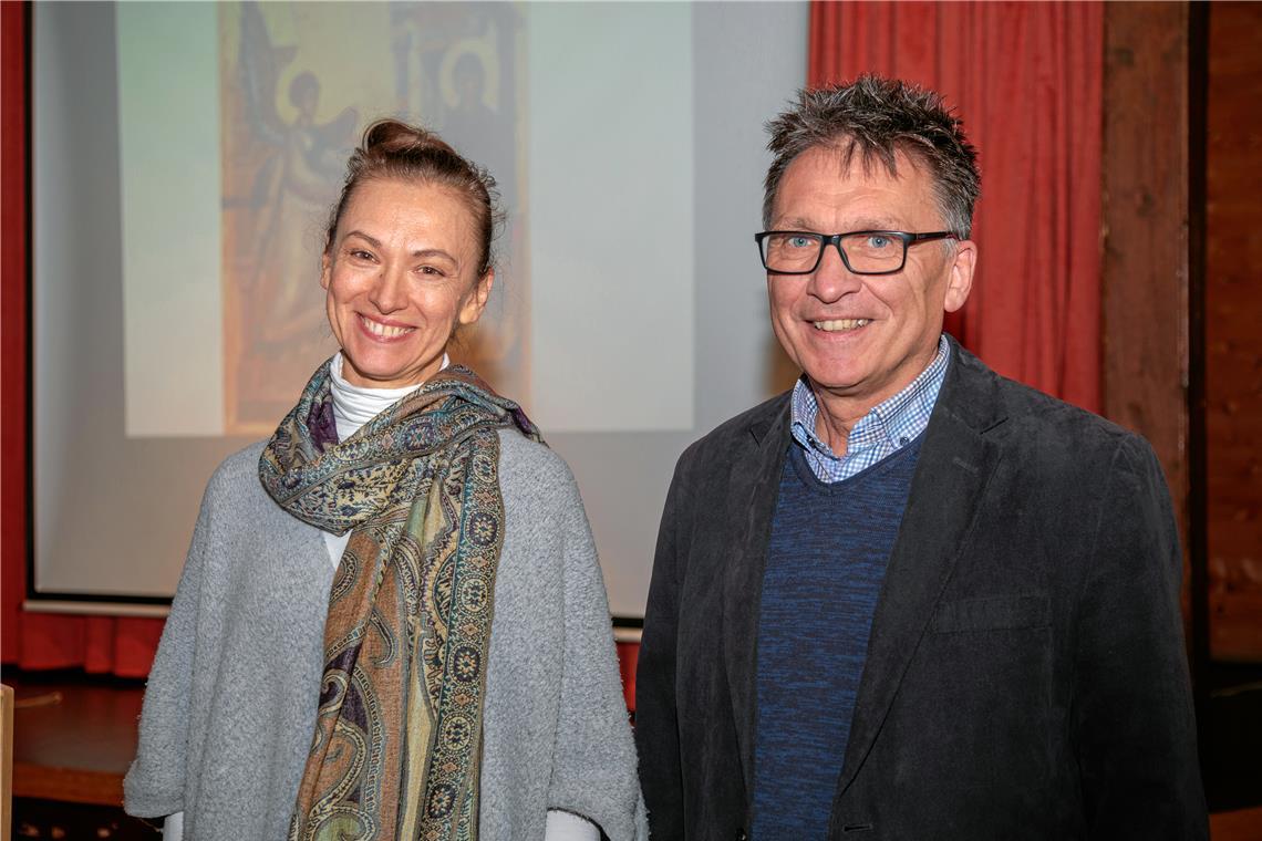 Julia Matveyeva und Emanuel Gebauer haben die Thematik in ihrem ersten Vortrag mit vielen Beispielen beleuchtet. Heute widmen sie sich weiteren Facetten. Foto: Stefan Bossow