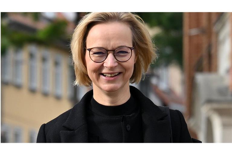 Katja Wolf, BSW-Fraktionschefin, kommt zu den Sondierungsgesprächen zwischen CDU, BSW und SPD in Erfurt. (Archivbild)