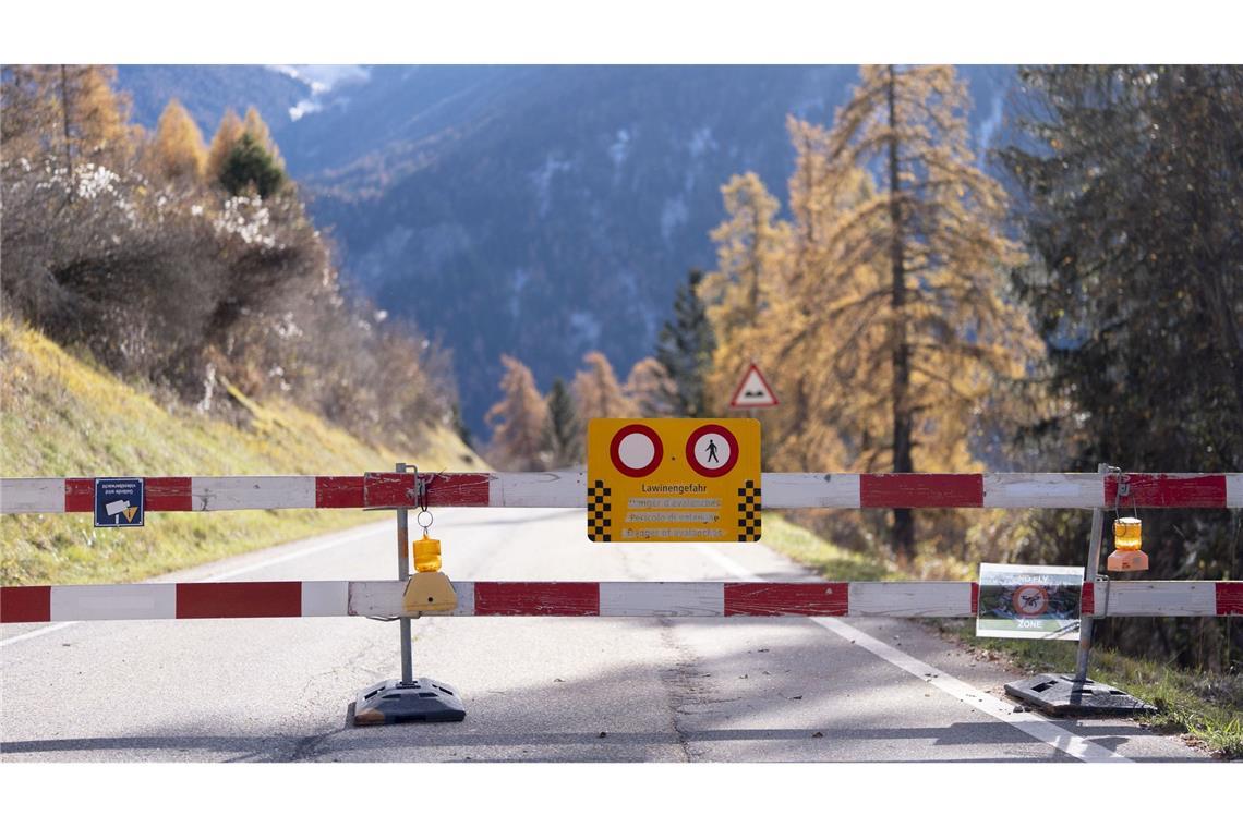 Kein Zutritt mehr: Alle Bewohner mussten das Dorf Brienz verlassen.