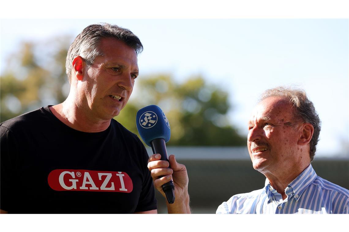 Kickers-Ehrenrat Guido Dobbratz interviewt Alois Schwartz, der  zwischen 1983 und 1993 den Dress der Blauen trug. Zuletzt war er Trainer bei Hansa Rostock.