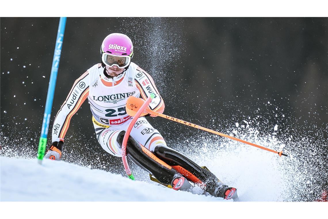 Linus Straßer holte im Slalom auf - für eine deutsche Medaille reichte es aber nicht mehr.