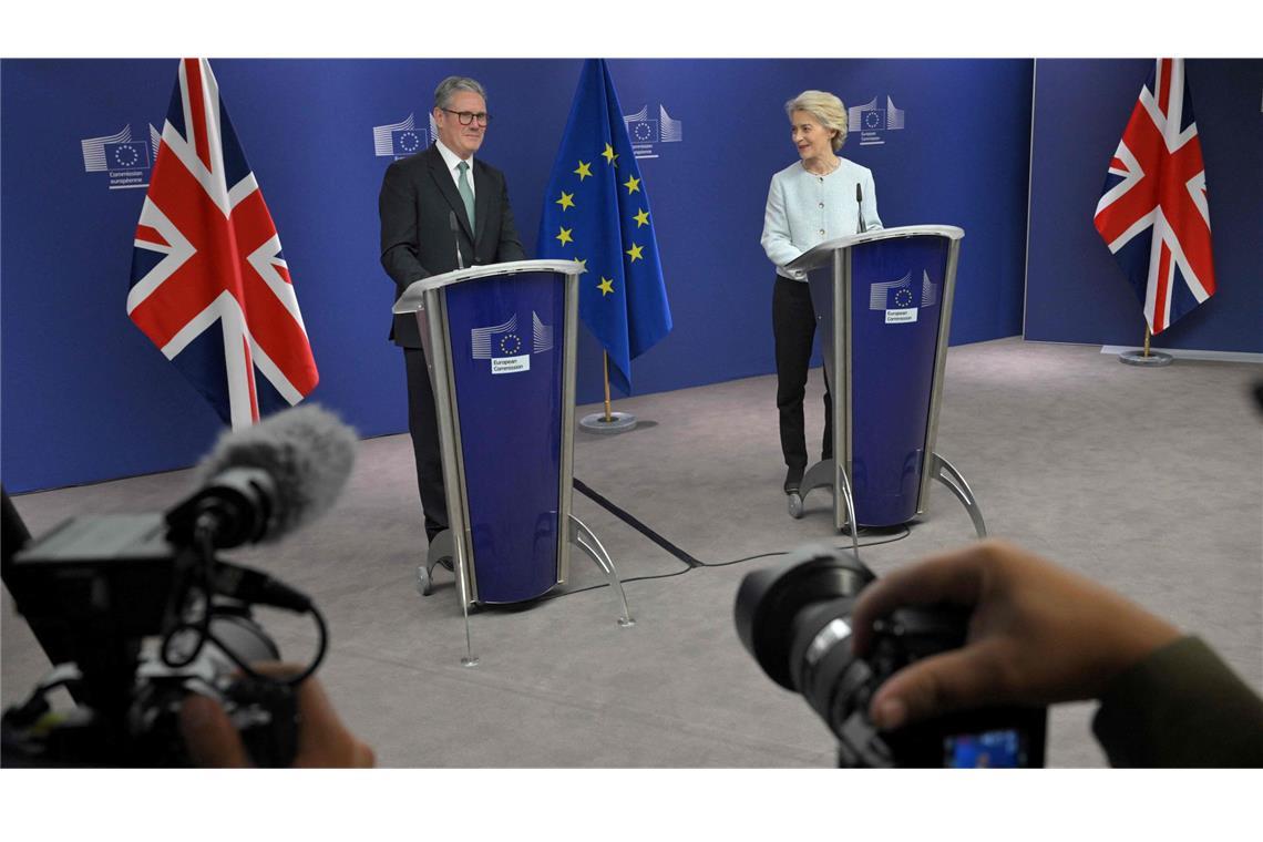 Londons Premier Keir Starmer trifft bei seinem ersten Besuch in Brüssel auf die EU-Kommissionspräsidentin Ursula von der Leyen. Greifbare Ergebnisse haben beide allerdings nicht vorzuweisen.