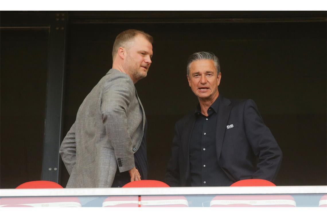 Lutz Meschke (re.) mit dem VfB-Sportvorstand Fabian Wohlgemuth.