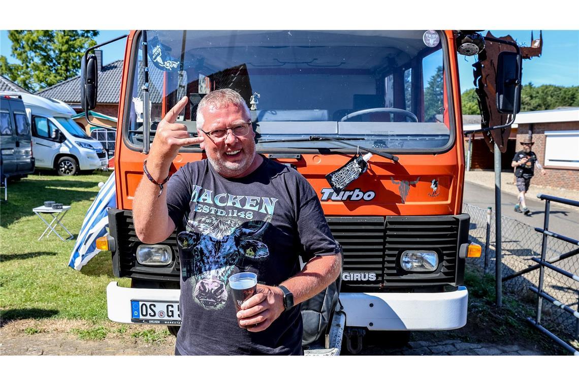 Martin ist mit dem Feuerwehr-Wagen nach Wacken gereist.