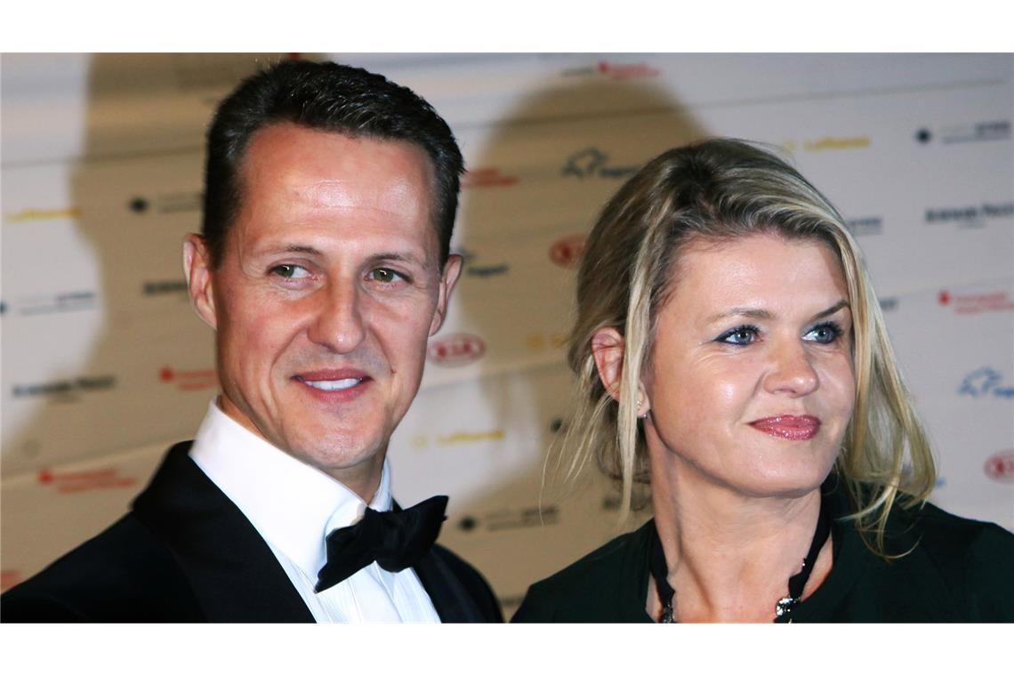 Mehrere Männer sollen versucht haben, Michael und Corinna Schumacher mit privaten Foto zu erpressen.