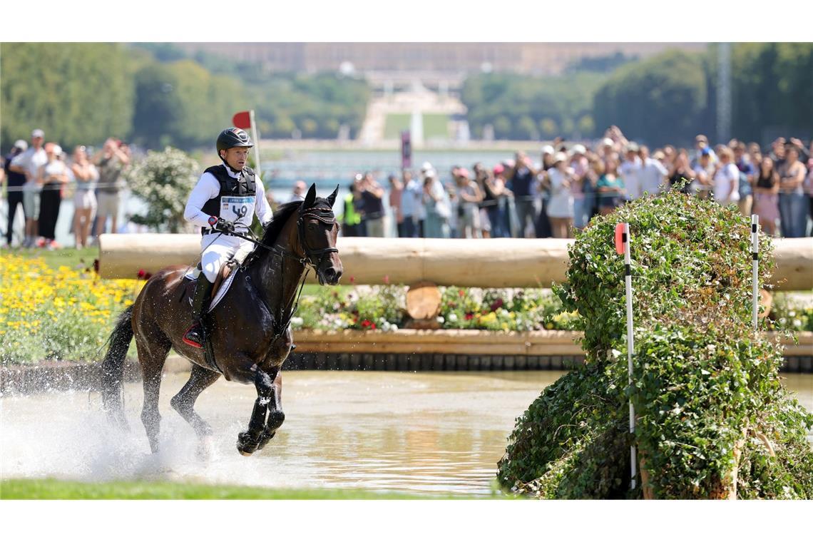 Michael Jung reitet mit Chipmunk auf Goldkurs.