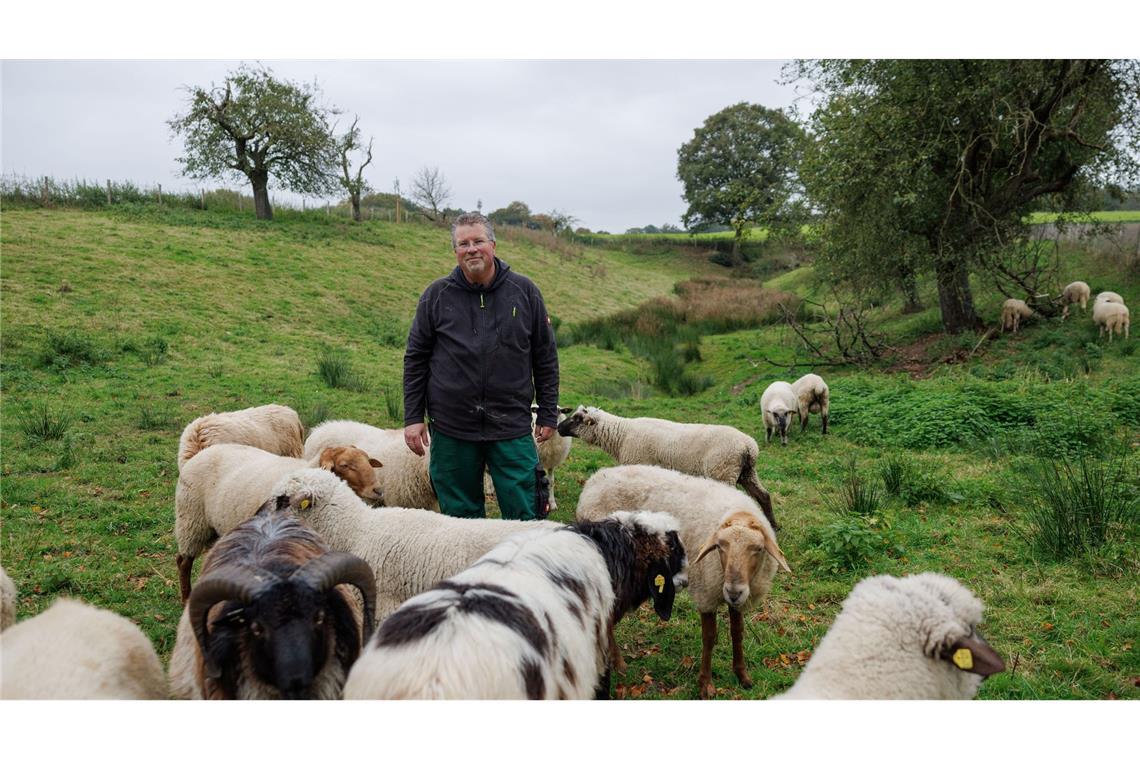 Michael Stücke ist der Hüter der nach seinen Angaben ersten schwulen Schafherde Deutschlands (Foto aktuell).