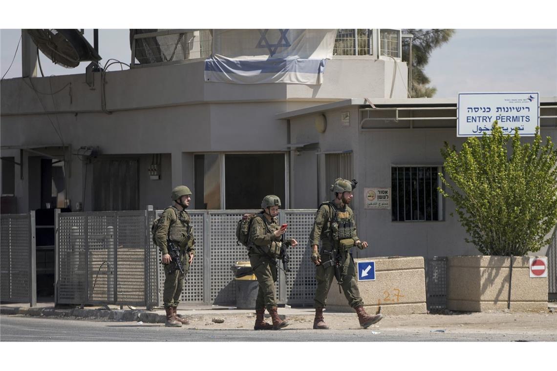 Mindestens 16 Menschen sind beim Angriff eines israelischen Kampfflugzeugs auf ein Café im nördlichen Westjordanland getötet worden (Symbolfoto).