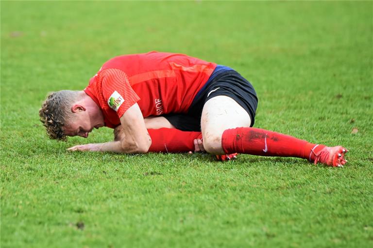 Mit Großaspach zu Weihnachten am Boden: Verteidiger Ken Gipson. Als Vorletzter steckt die SG Sonnenhof tief im Abstiegssumpf. Foto: T. Sellmaier