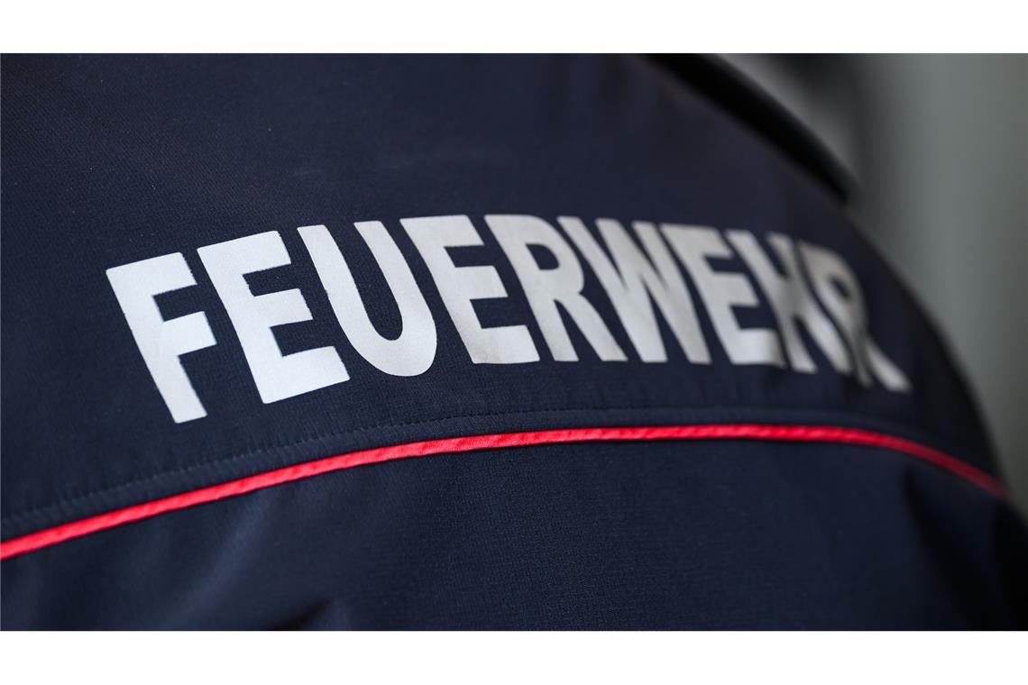 Mitglieder einer Freiwilligen Feuerwehr dürfen vom Dienst ausgeschlossen werden, wenn sie einen Kameraden beleidigen oder eigenmächtig vom Dienst fernbleiben. (Symbolbild)