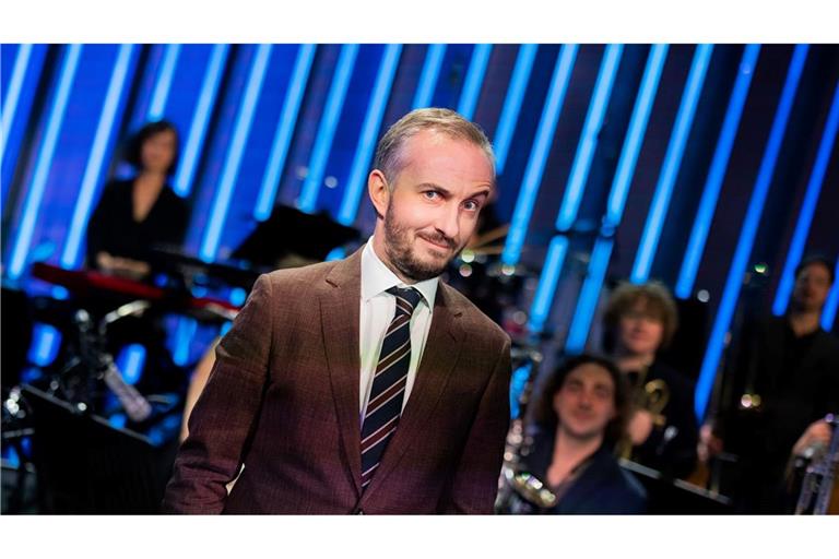 Moderator Jan Böhmermann ist sich unsicher, ob die Welt früher wirklich so viel besser war als heute. (Archivbild)