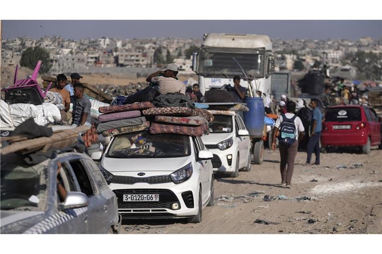 Palästinenser fliehen aus ihrem Gebiet im Gazastreifen, nachdem das israelische Militär die Evakuierung angeordnet hat und erklärt hat (Archivfoto).