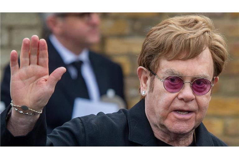 Pop-Legende Elton John hat nach eigenen Worten "noch nie so viel Glück empfunden wie jetzt".