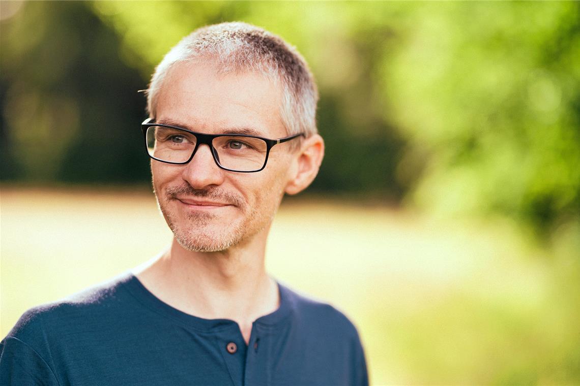 Robert Böker unterstrich, dass sich im Müll oft kostbare Stoffe befinden, die wiederum als Ressourcen dienen können. Foto: David Franck