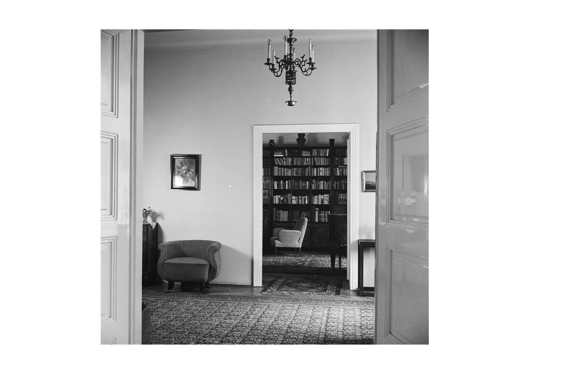 Robert Haas: Wohnung Hayek - Blick in das Wohnzimmer, Wien, 30.6.1938