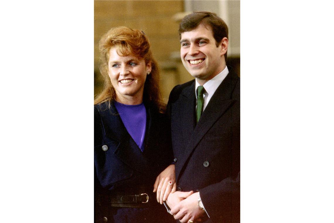 Sarah Ferguson war das Leben der britischen High Society gewohnt, als sie 1985 auf einer Party auf Schloss Windsor Prinz Andrew, dem zweitjüngsten Sohn der Queen, ins Auge fiel.