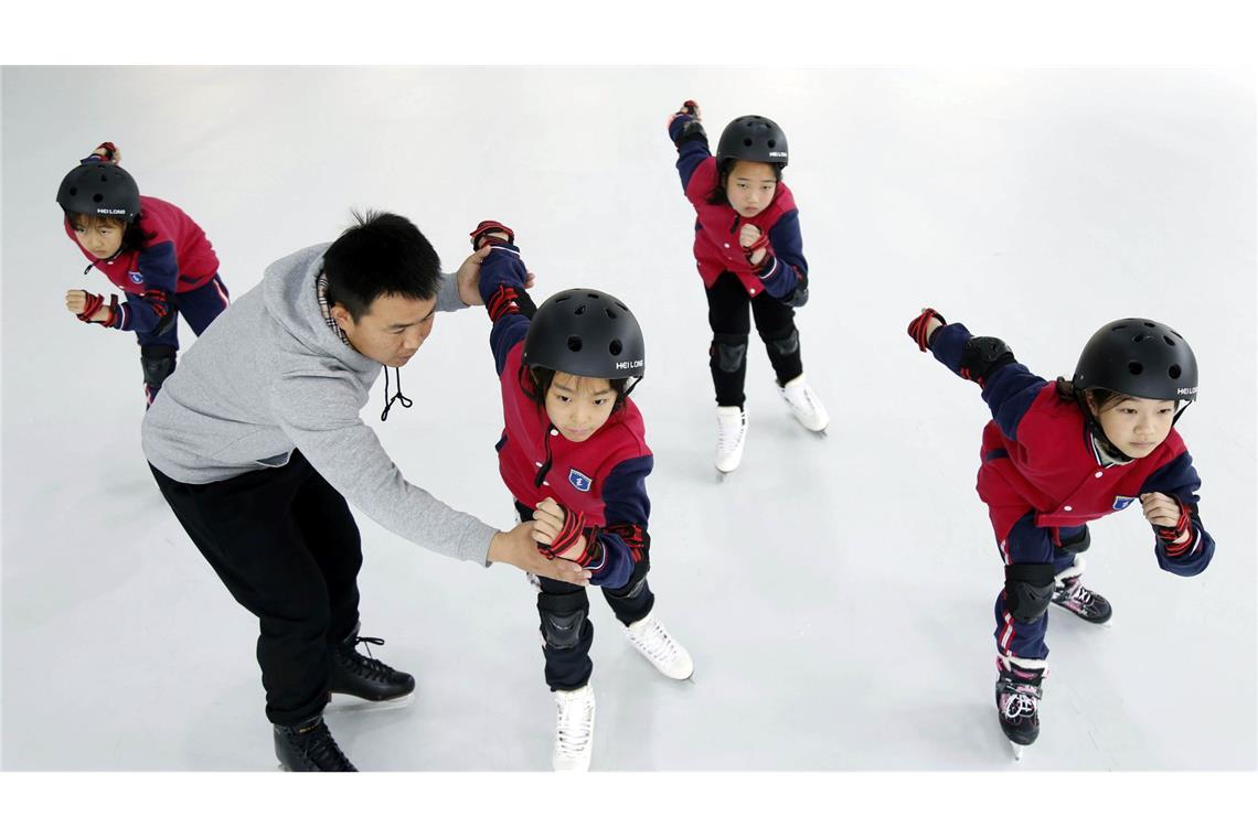 Schülerinnen und Schüler in China sollen auch mehr für Wintersportarten begeistert werden. (Archivbild)